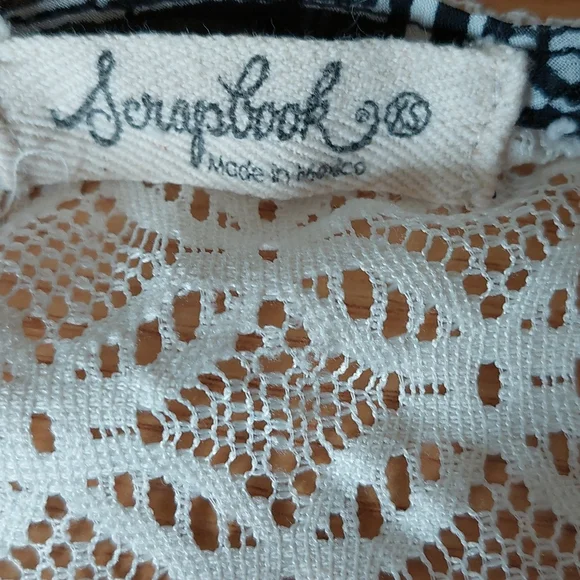 Tee - Picture 2 of 4